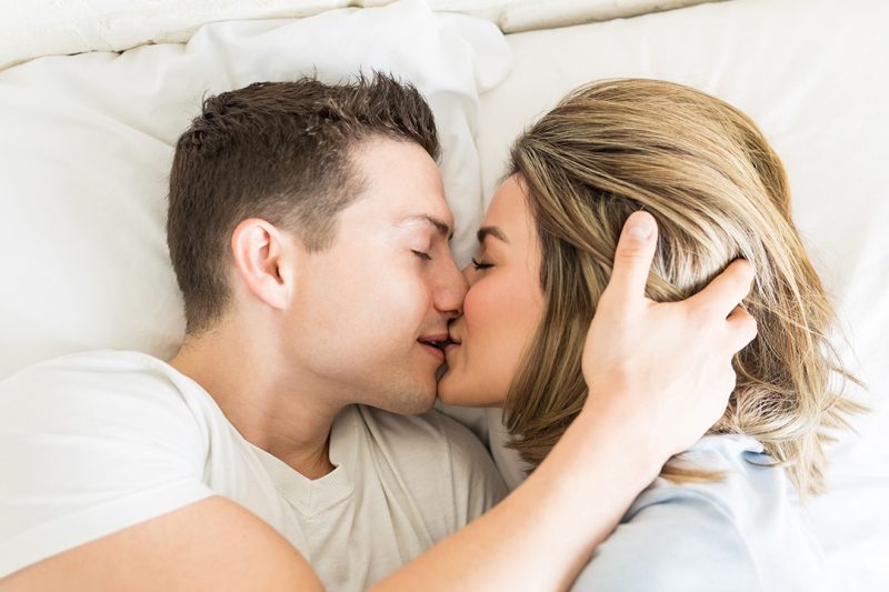 Phải làm gì nếu một cặp vợ chồng chán trong đời sống tình dục? Những tư thế tình yêu đam mê cho các cặp vợ chồng là gì