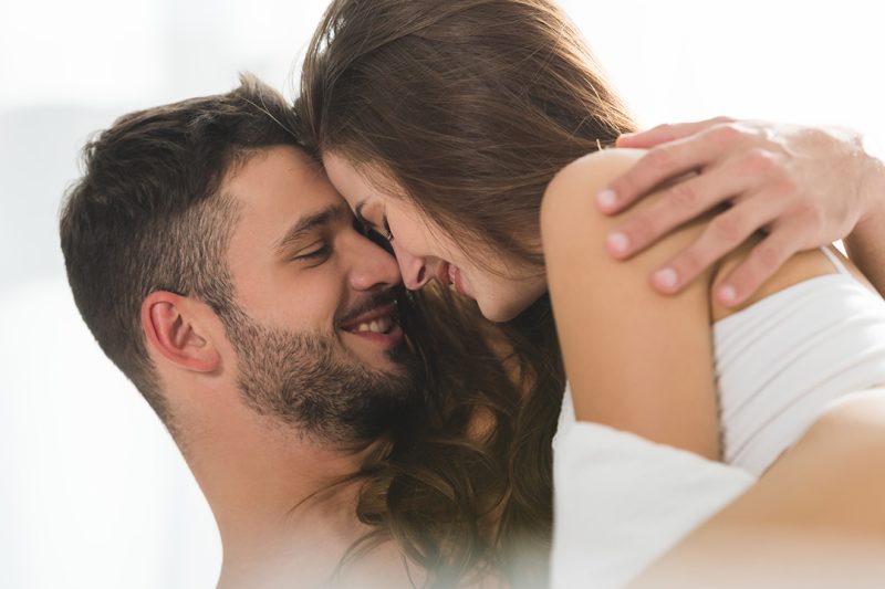 Những kỹ năng tình yêu cần những người mới cưới cần? Làm thế nào để làm cho phụ nữ quyến rũ hơn