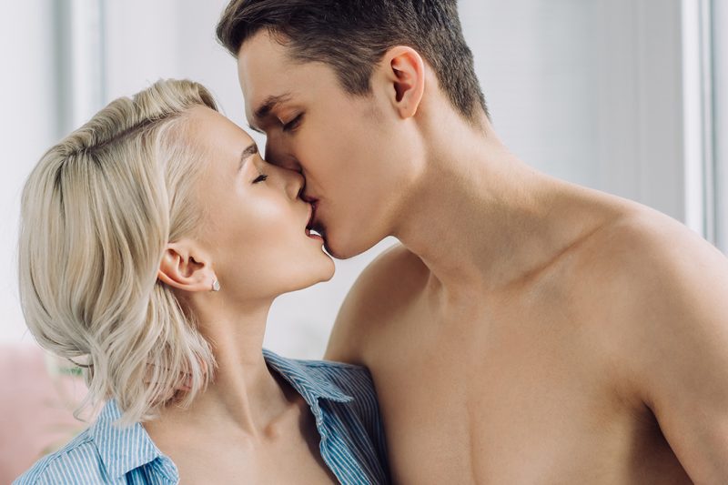 Sự khác biệt giữa các kỹ năng tình yêu nam và nữ là gì? Cả đàn ông và phụ nữ có cần phải làm hài lòng nhau không?