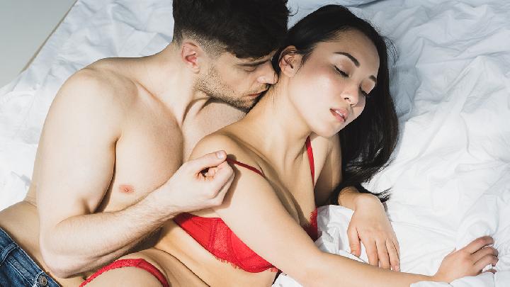 Là 158 và 185 hài hòa ở khía cạnh đó? Là 158 và 185 hài hòa ở khía cạnh đó? Tại sao