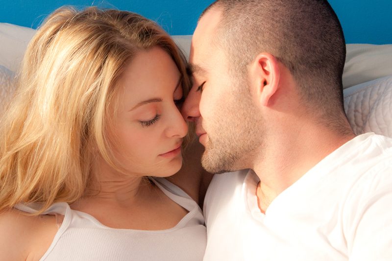 Làm thế nào để ngăn chặn STD khi yêu thương tình yêu? Cách lan truyền STD