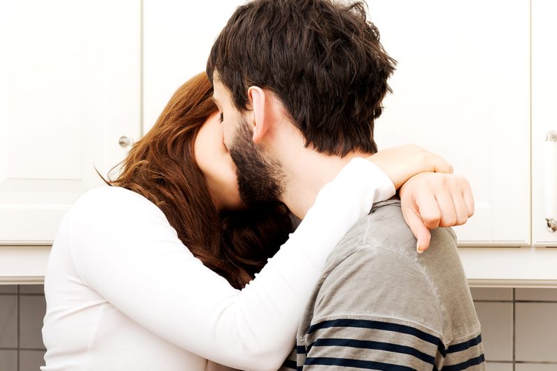 Làm thế nào đàn ông có thể trải nghiệm niềm vui tình dục? Những điều cấm kị cho phụ nữ yêu là gì