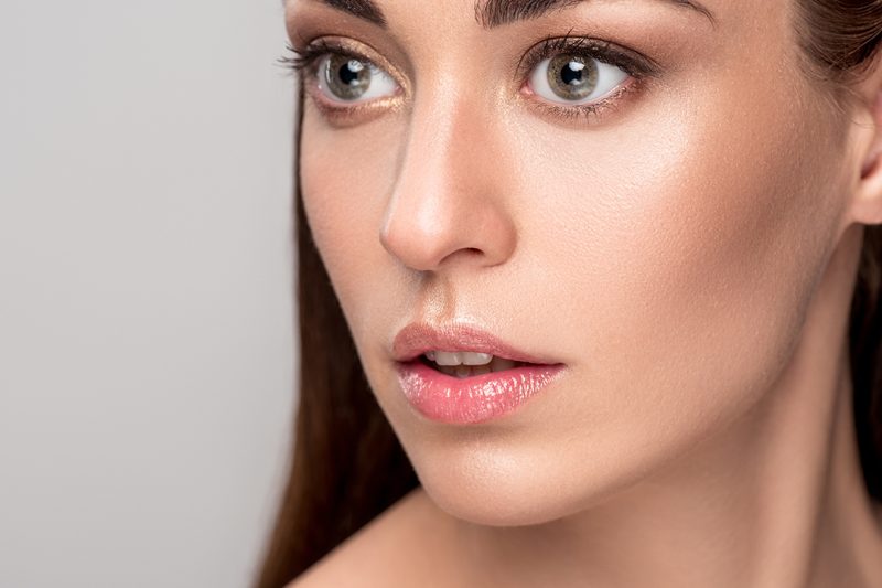 Sự quyến rũ của một người đàn ông có liên quan chặt chẽ đến hormone không? Các đặc điểm của một người đàn ông nam tính là gì?