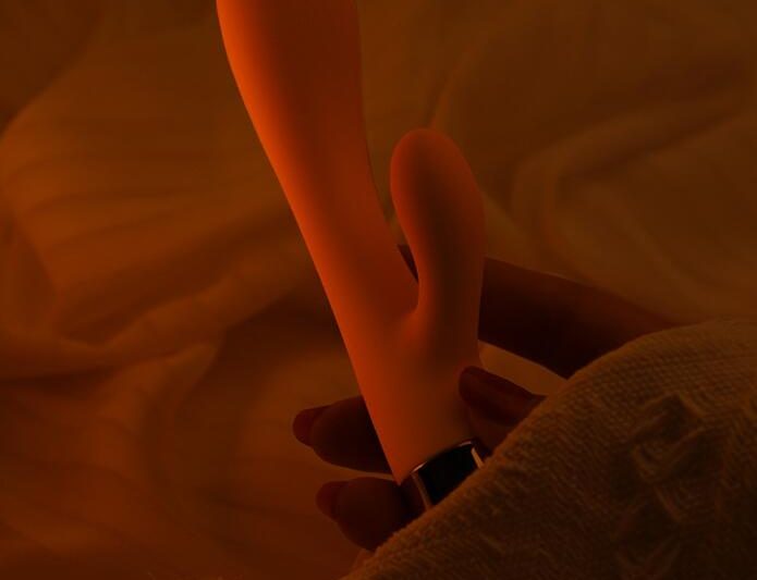 Các sản phẩm chăm sóc sức khỏe trong các cửa hàng đồ chơi tình dục có thể được sử dụng không? Có phải phụ nữ bán đồ chơi tình dục rất gợi cảm?