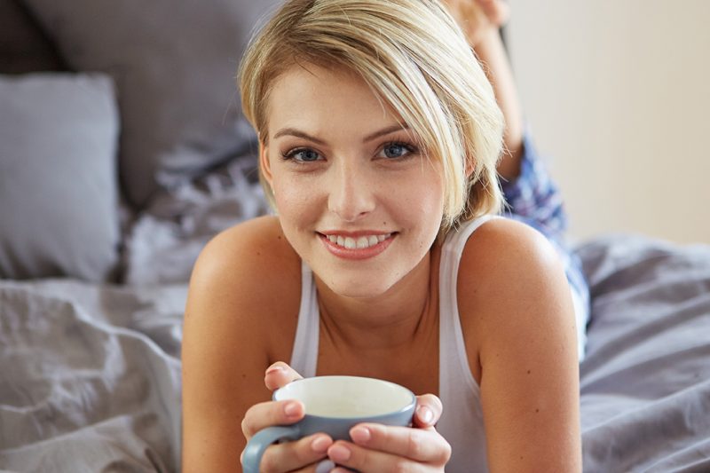 Liệu một người phụ nữ có phải chảy máu trong âm đạo của mình lần đầu tiên? Nếu cô ấy không bị chảy máu lần đầu tiên, cô ấy có phải là một trinh nữ không?