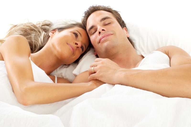 Bao lâu thì một cặp vợ chồng có quan hệ tình dục? Tần suất tình yêu giữa các cặp đôi hiện đại là gì