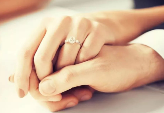 Những lợi ích của đời sống tình dục cho phụ nữ là gì? Tác hại nào sẽ thường xuyên quan hệ tình dục đối với cơ thể