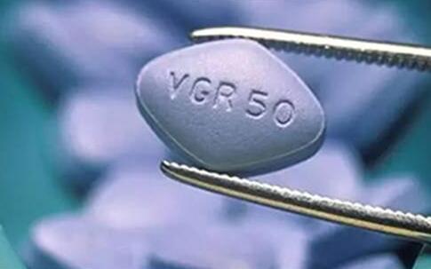 Những ảnh hưởng của Viagra là gì? Là tác dụng phụ của việc dùng viagra lớn?