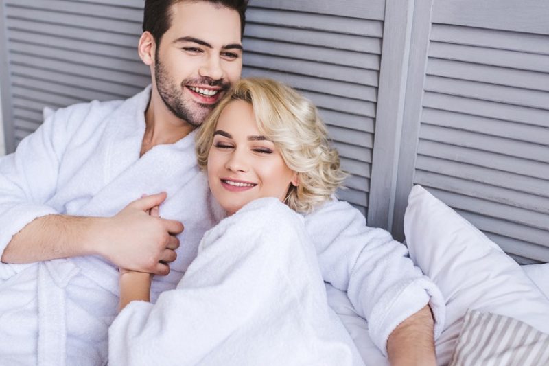 Các trò chơi tình dục làm cho các cặp vợ chồng may mắn hơn về tình dục? Làm thế nào để tìm thấy một số niềm vui cho tình yêu