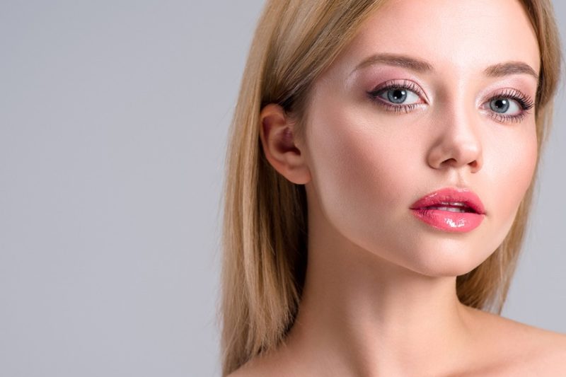 Một người phụ nữ cảm thấy gì khi sử dụng máy rung? Cô ấy có thể thực sự đạt cực khoái với máy rung không?