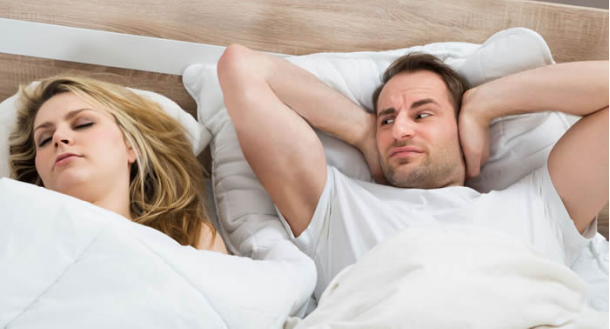 Đó là vấn đề của người phụ nữ hay vấn đề của người đàn ông? Đó là vấn đề của người phụ nữ hay tại sao?