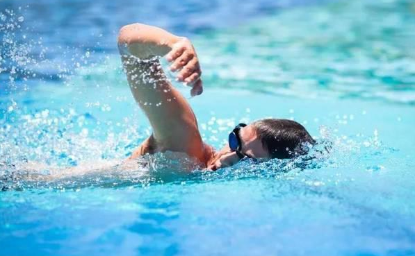 Những lợi ích của việc bơi nữ là gì? Năm lợi ích của việc bơi nữ