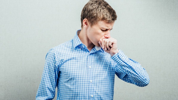 Chuyện gì đang xảy ra với đôi môi tê? Cách giải quyết đôi môi tê