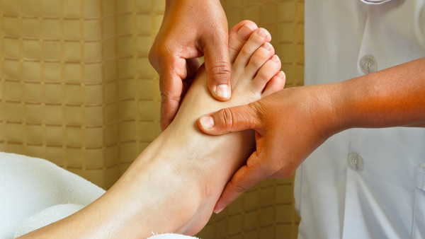 Bệnh nhân Gout có thể có dưa chuột không? Các khuyến nghị cho rượu vang để điều trị bệnh gút là gì
