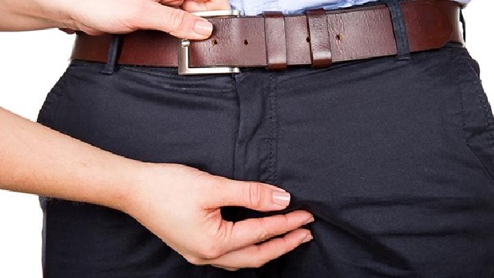Làm thế nào để làm sạch những thứ trắng trong thịt gà? Phải làm gì nếu có những thứ trắng trong gà?