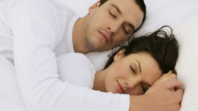 Làm thế nào để làm cho một người phụ nữ cao trào trong 15 phút? Tôi nên làm gì nếu một người phụ nữ cao trào trong 15 phút?