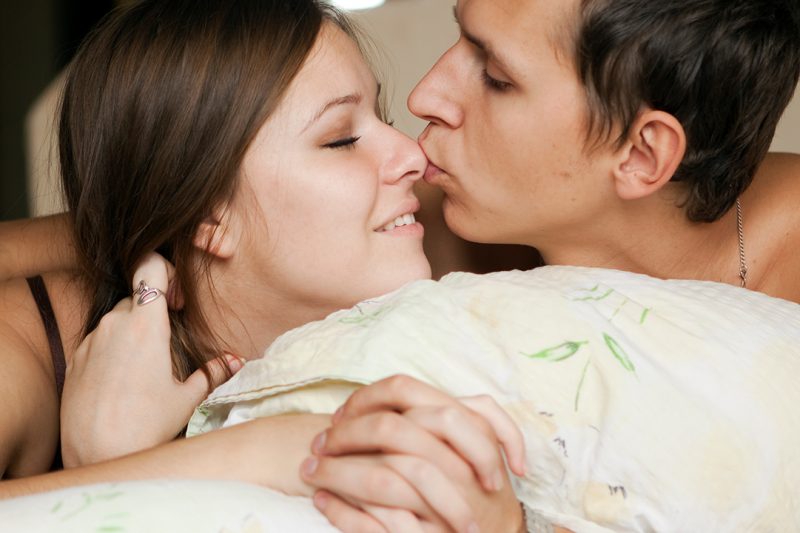 Những thực phẩm nào nên ăn sau khi quan hệ để khôi phục sức mạnh thể chất của họ? Một danh sách các loại thực phẩm để khôi phục sức mạnh thể chất của họ sau khi quan hệ