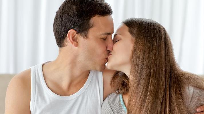 Anh ta nên làm gì nếu anh ta đụ tôi 11 lần một ngày? Điều gì sẽ xảy ra nếu anh ấy đụ tôi 11 lần một ngày?